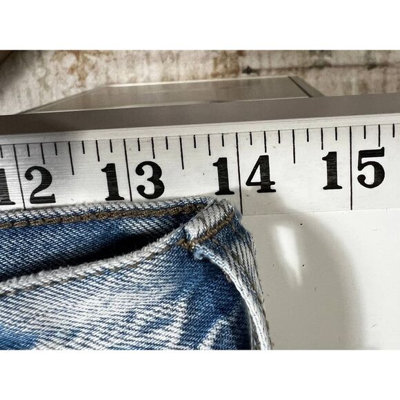 American‎ Eagle Mom Distressed Cut Off Shorts Sz. 2 - Picture 5 of 5